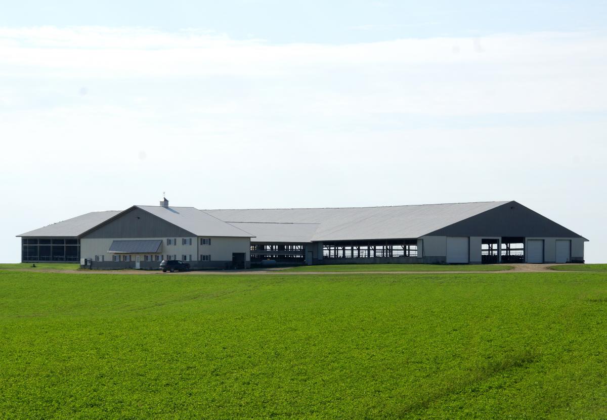 Goodhue, Minn. Exterior_1678