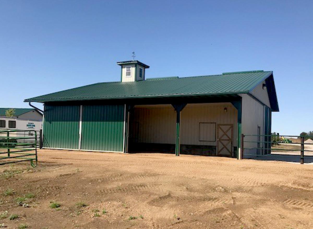 Wiltse Cattle Building 03