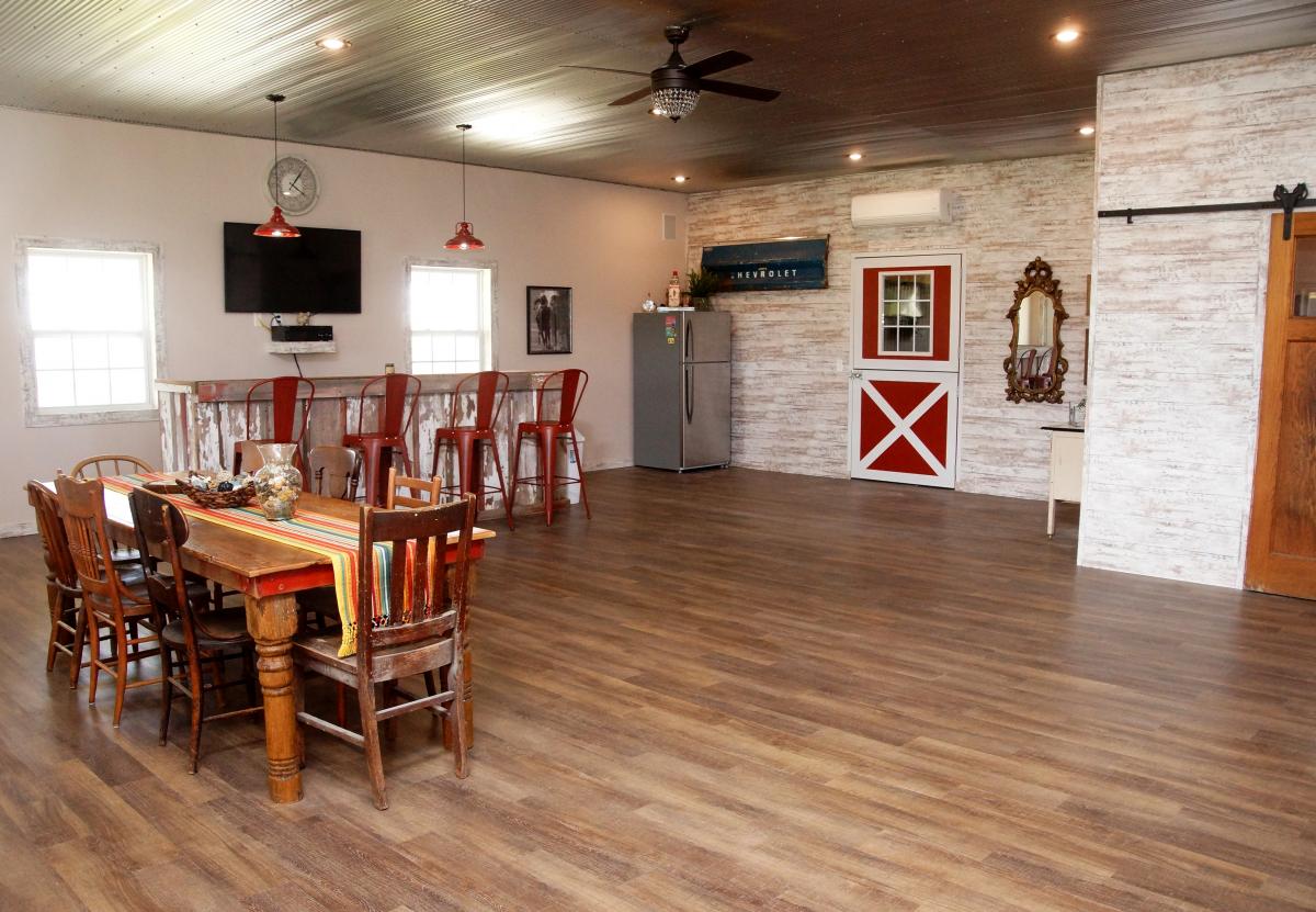 Lowden Horse Barn
