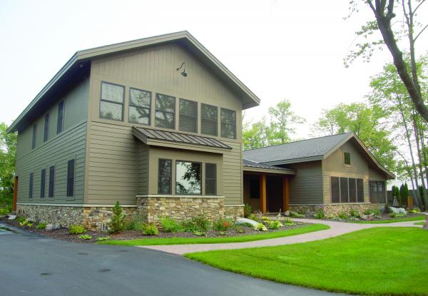 Lakeside Family Cabin